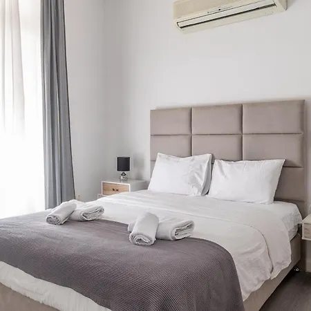 Apollonas Luxurious Apartments-3